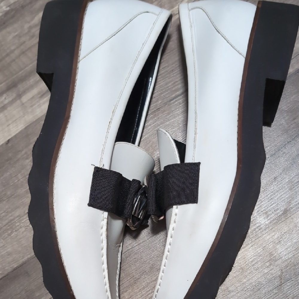 Michael Kors White Leather Loafers with Black Grosgrain Ribbon and MK Medallion - Picture 2 of 4